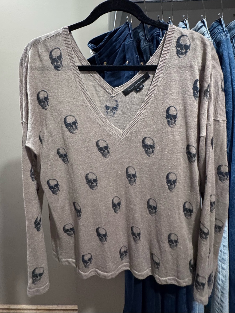 Skull Cashmere Beige V-Neck Skull Print Sweater